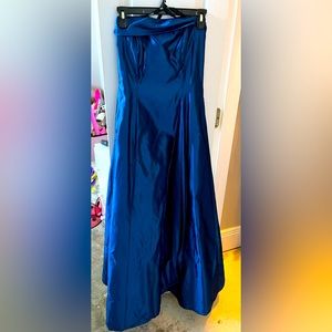 Vibrant Blue Strapless Ballgown Size 0-2 NWOT